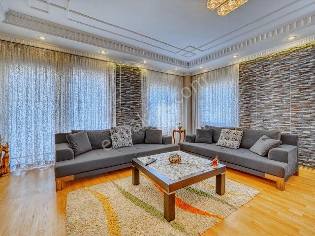 Alanya Merkez 4+1 Lüks Eşyalı Daire Vatandaşlığa Uygun
