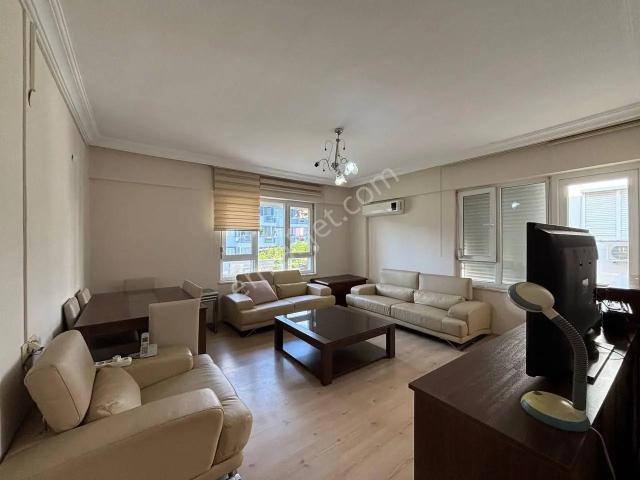 Alanya Merkez'de Denize Çok Yakın 2+1 Full Eşyalı Kiralık Daire