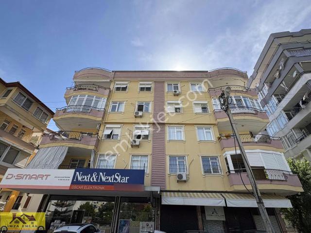 Alanya Merkezde Satılık 3+1 Ayrı Mutfak Asansörlü Diare