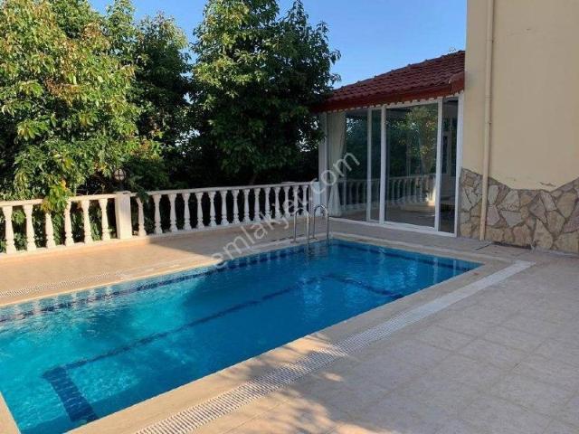 Alanya Müstakil 3+2 Havuzlu Villa