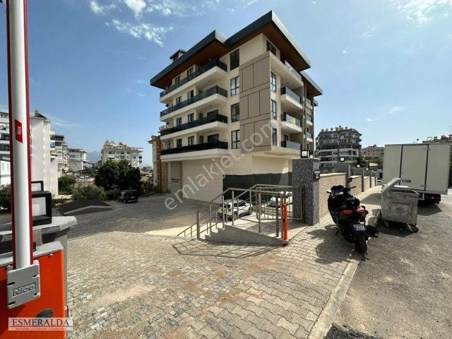 Alanya Sugözü Mahallesi Kiralık 3+1 Ayrı Mutfak Daire