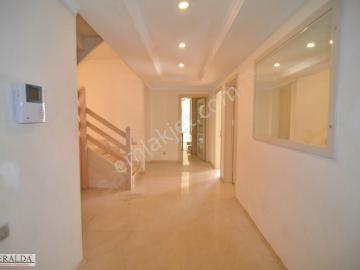 Alanya Sugözü Mahallesi Site İçi Kiralık 5+1 Dubleks Daire