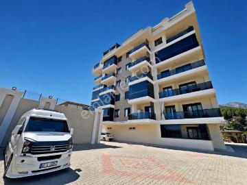 Alanya Çıplaklıda Satılık 3+1 Site İçi Manzaralı Dubleks Daire