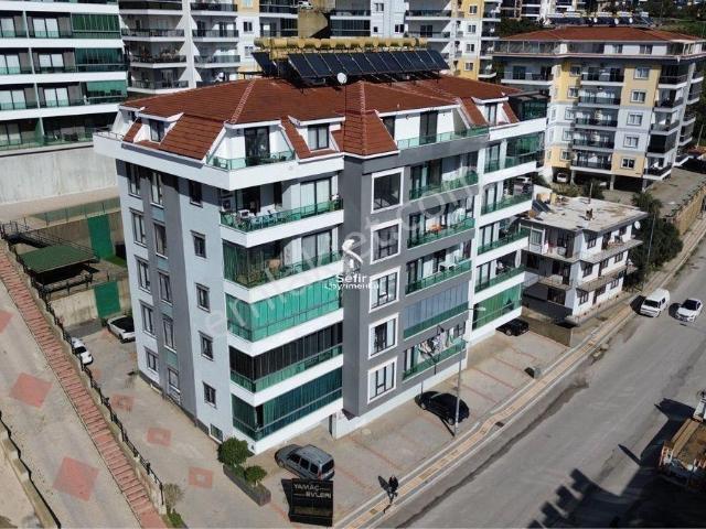 Alanya Çıplaklıda Satılık Ayrı Mutfak 4+1 Havuzlu Manzaralı Geniş Sıfır Dubleks Daire