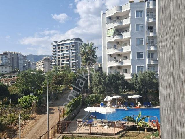 Alanya Tosmur Denize Yakın Site İçinde Geniş Kiralık 1+1