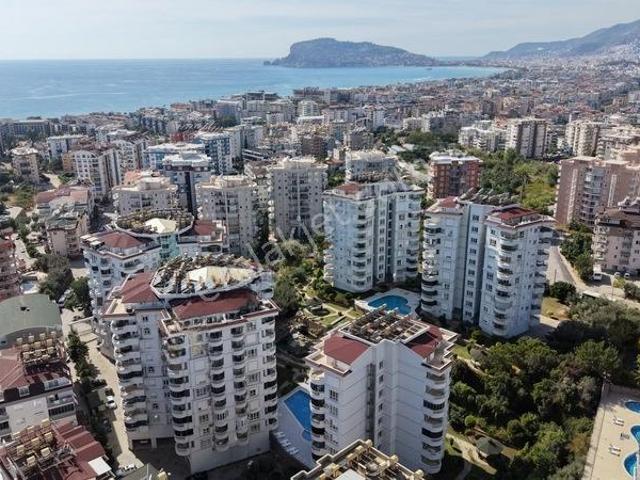 Alanya Tosmur'da 2+1 Eşyalı Deniz Manzaralı Satılık Daire