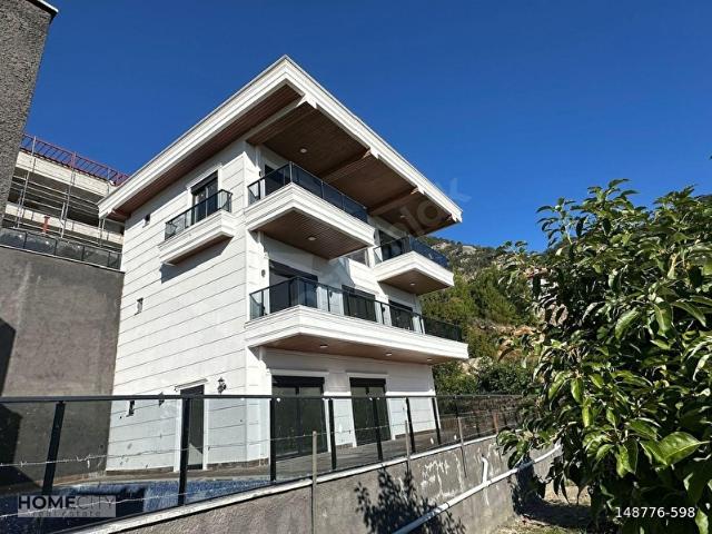 ALANYA TEPE 3+2 450M2 MÜSTAKİLL TRİPLEKS PANORAMİK DENİZ MANZARA