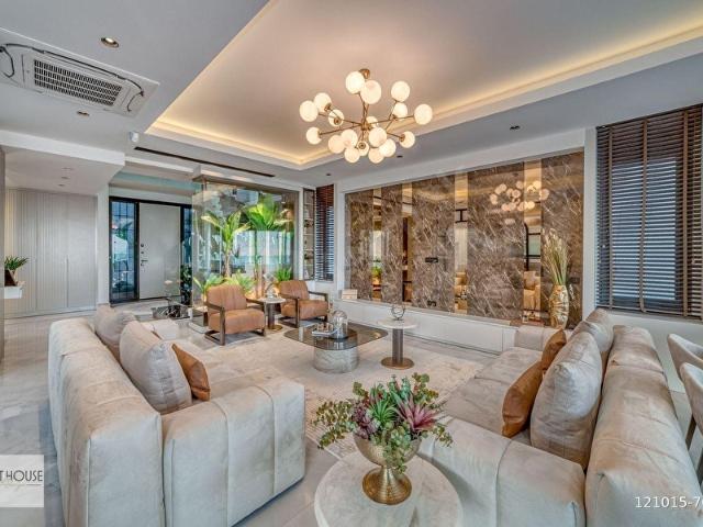 ALANYA TEPE MODERN MİMARİYE SAHİP 4+1 EŞSİZ MANZARALI ÖZEL VİLLA