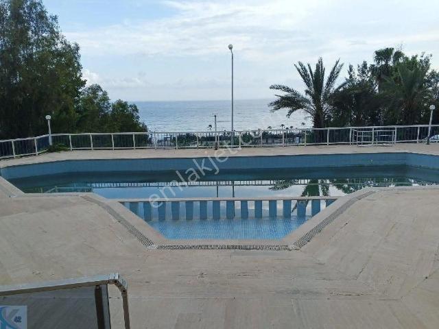 Alanya Türkler'de Vikingen İnfinity Otel Arkası 3+1 Villa