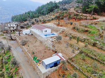 ALANYA TÜRKTAŞ MAH. SATILIK MÜSTAKİL EV BAHÇELİ TAKASA AÇIK