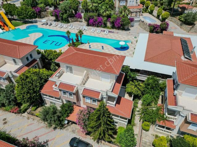 Alanyada Daire Fiyatına 3+1 Full Mobilyalı İkiz Villa