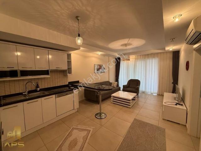 Alanya'da Deniz Ve Kale Manzaralı Eşyalı 1+1 Kiralık Daire