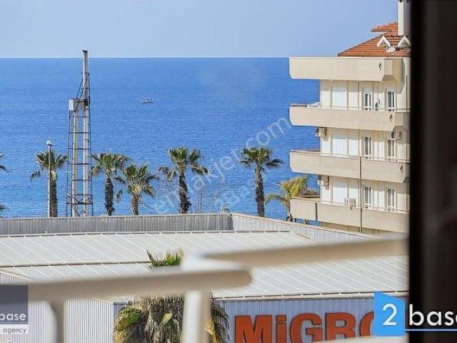 Alanya'da Kleopatra Plaja 200m Satılık Manzaralı 2+1 Daire