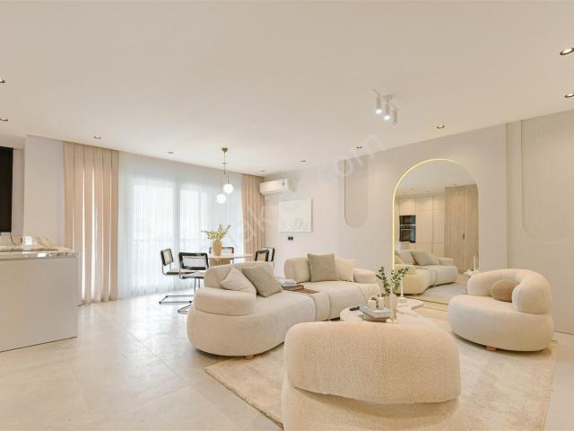 Alanyanın En Güzel Sitesinde Deniz Manzaralı 2+1 Eşyalı Daire