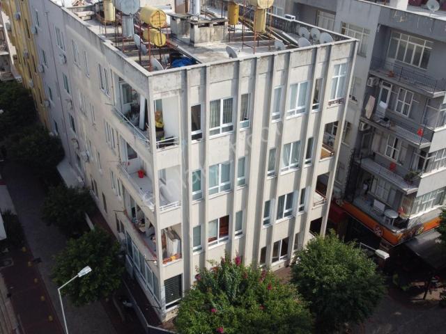 Alanyanın Tam Merkezinde Yatırımlık 2+1 Ayrı Mutfak Temiz Ve Kullanışlı Satılık Daire