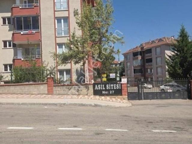 Alanyurt Yeni Mahalle Asil Sitesinde 3+1 3 Cephe 3 Balkon |