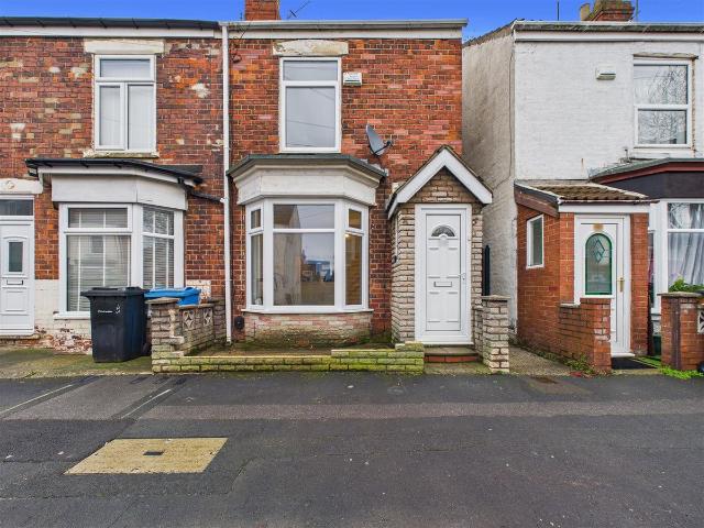 Alaska Street, Hull HU8, 2 bed end terrace house to rent, £625 pcm | PrimeLocation