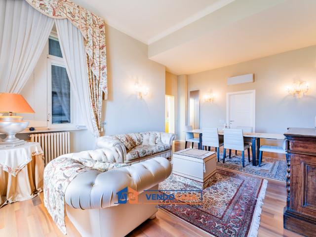 Alassio: Eleganza Senza Tempo In Villa Dei Fiori 156m² Alassio