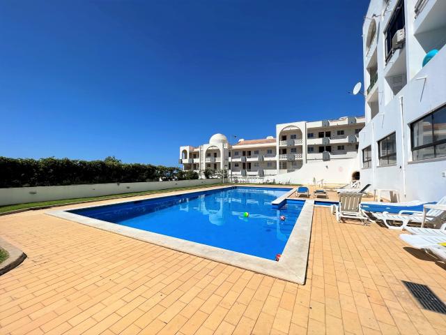 ALBUFEIRA CLASSIC 1 WITH POOL by HOMING