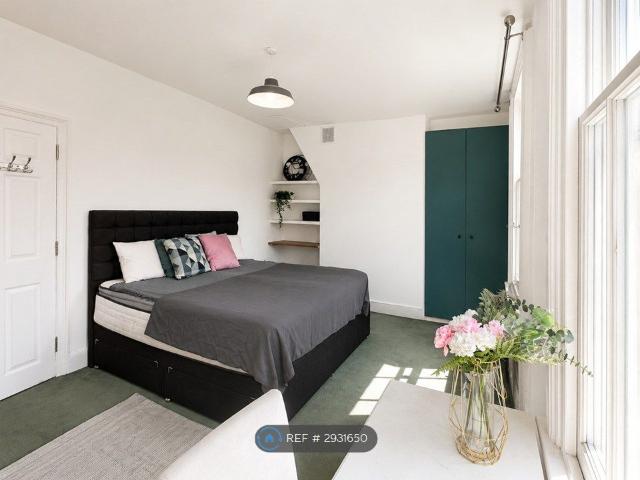Albyn Road, London SE8, 5 bed shared accommodation to rent, £4,950 pcm | PrimeLocation