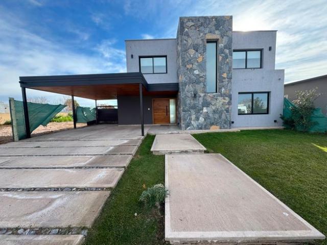 Alba de Tancay, Maipú, Mendoza