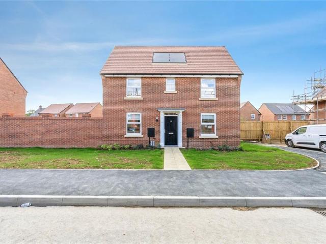 Albacore Walk, Bosham, Chichester, PO18 3 bed detached house to rent £1,950 pcm £450 pw