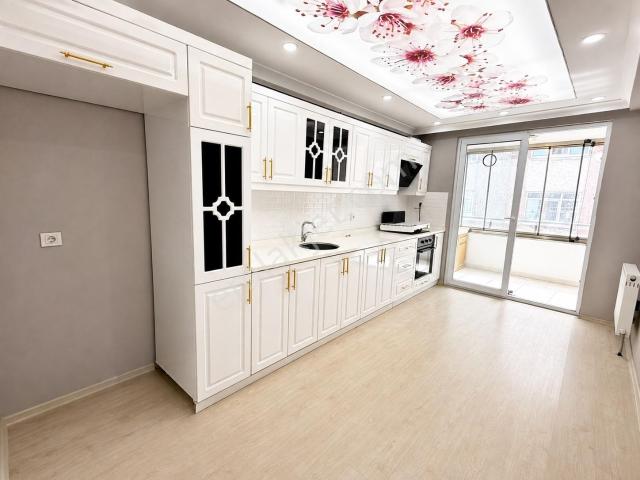 Alban'dan 140m² Sıfır 3+1 Ebeveyn Banyolu Firüzköy'e 3 Dakika