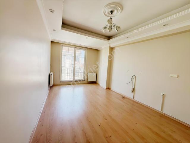 Alban'dan City Center Avm Ye 8 Dk 2+1 90m² Kiralık Daire