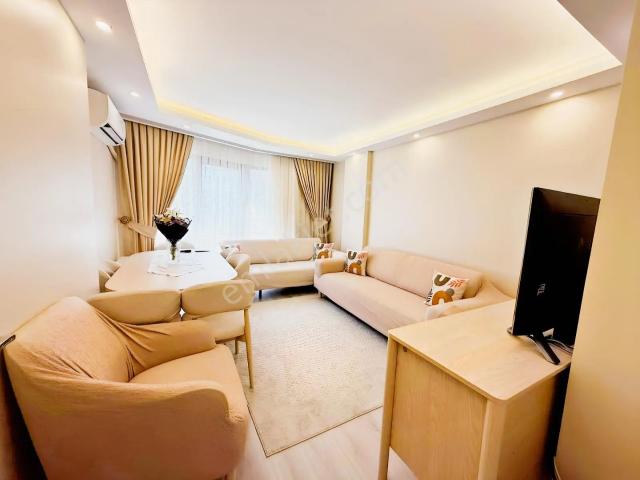 Albandan Firuzköy Bulvarına 6 Dk Kör Odasız Ferah 90 M² 2+1 !