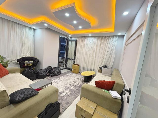 Alban'dan Metrobüse 5 Dk Yeni Binada Balkonlu 95m² 2+1 Daire