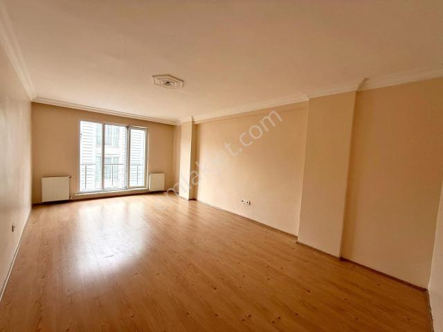 Albandan Metrobüse Çok Yakın 105 M² Kör Odasız 2+1 Kiralık Daire