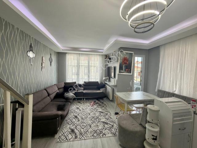 Albandan Metroüse 8 Dk 160 M² Geniş 3+2 Satılık Dubleks Daire