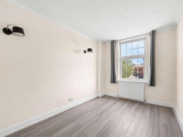 Albany Court, Epping, CM16