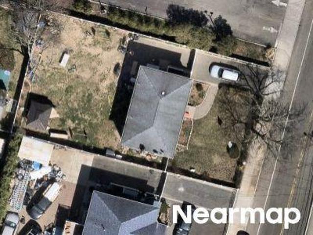 Albany Ave