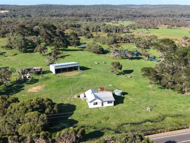 Albany Lifestyle Opportunity on Two Titles
