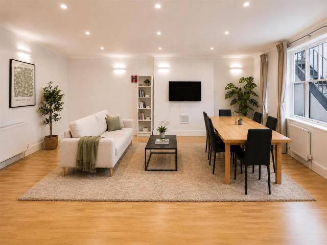 Albany Street, NW1, Regent`s Park 2 bed flat to rent £3,500 pcm £808 pw