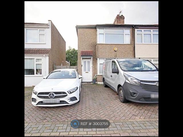 Albany Park Avenue, Enfield EN3, 3 bed end terrace house to rent, £2,300 pcm | PrimeLocation
