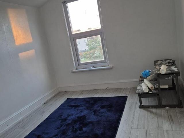 Albany Road, Gillingham ME7 1 bed house of multiple occupation to rent £550 pcm £127 pw
