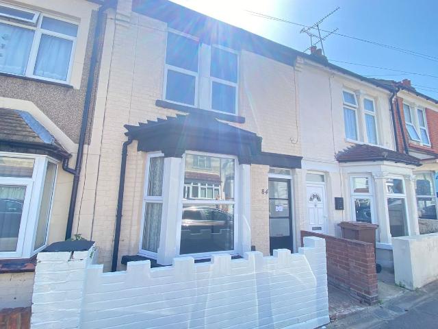 Albany Road, Gillingham, Kent ME7, 3 bed terraced house to rent, £1,300 pcm | PrimeLocation
