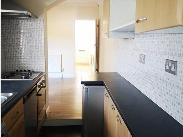 Albany Road, Reading RG30, 3 bed terraced house to rent, £1,499 pcm | PrimeLocation