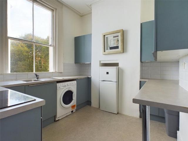 Albany Villas, Hove, BN3 2 bed apartment to rent £1,550 pcm £358 pw