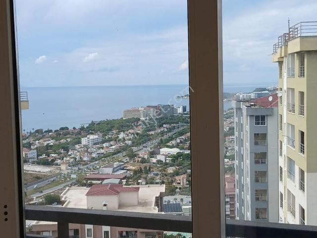 Albatros Sitesi, Deniz Manzaralı, Havuzlu, Kiralık Daire Kuşadası