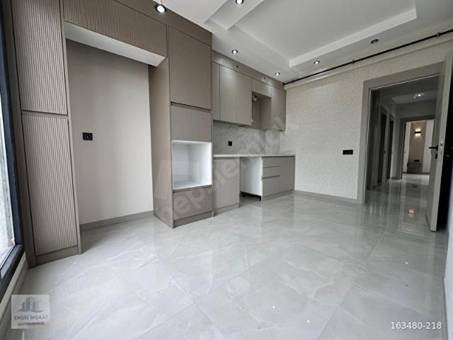 ALBAYRAK ALTI CADDE ÜZERİ 3+1 170m2 ARAKAT ÖN CEPHE GİYİNME O EBEVEYN BANYOLU DAİRE