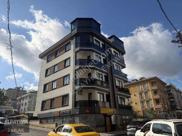 Albayrak Emlaktan Metro Çok Yakın Köşe Başı Bınada Daire