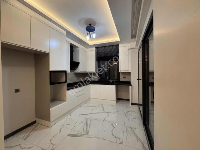 Albayrak Meydanı Lüks 2+1 Daire