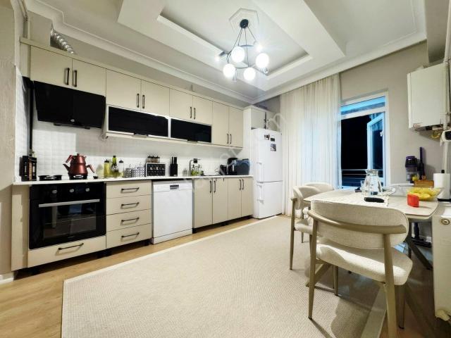 Albayrak'dan Akşemsettin Mh. Neşet Cd Yanı Asansörlü 120 M² 3+1