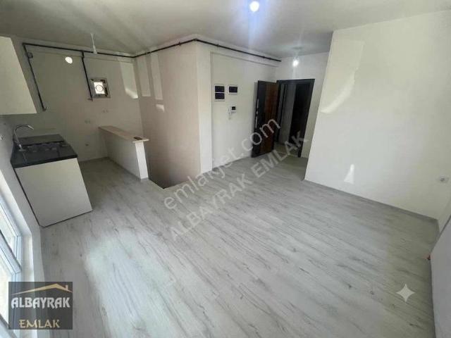 Albayraktan 1+1/sıfır/metro Yakını/ön Cephe/boş Daire