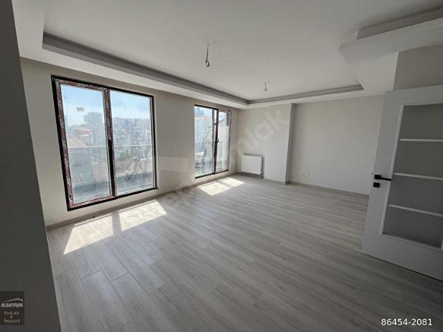 ALBAYRAKTAN 2+1OTOPARKLIGENİŞLÜKSARAKAT ÖN CEPHE SIFIR DAİRE