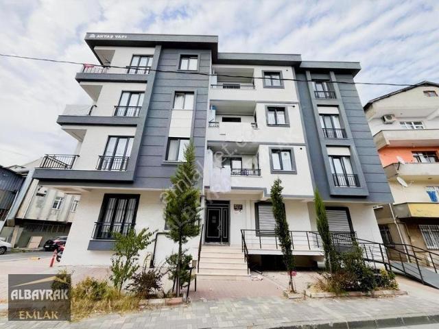 Albayraktan 3+1/yeni Bina/e.banyolu/açık Otoparklı/öncephe Daire
