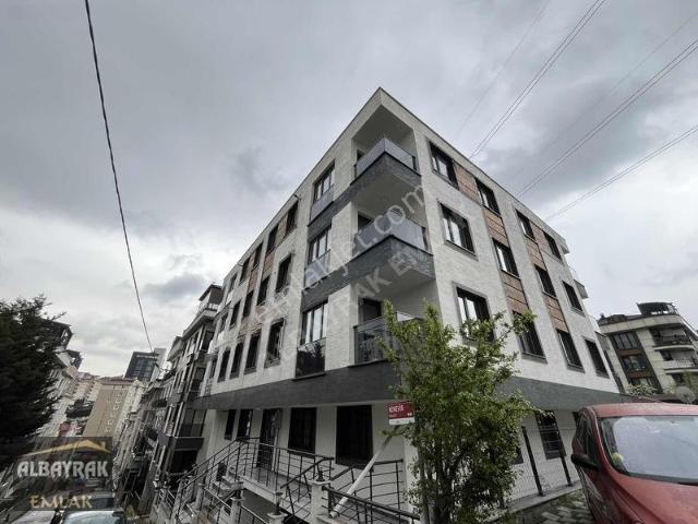 Albayraktan Tahliyeli Kiracı İkbal Cad.komşu Geniş Ebatlı 2+1